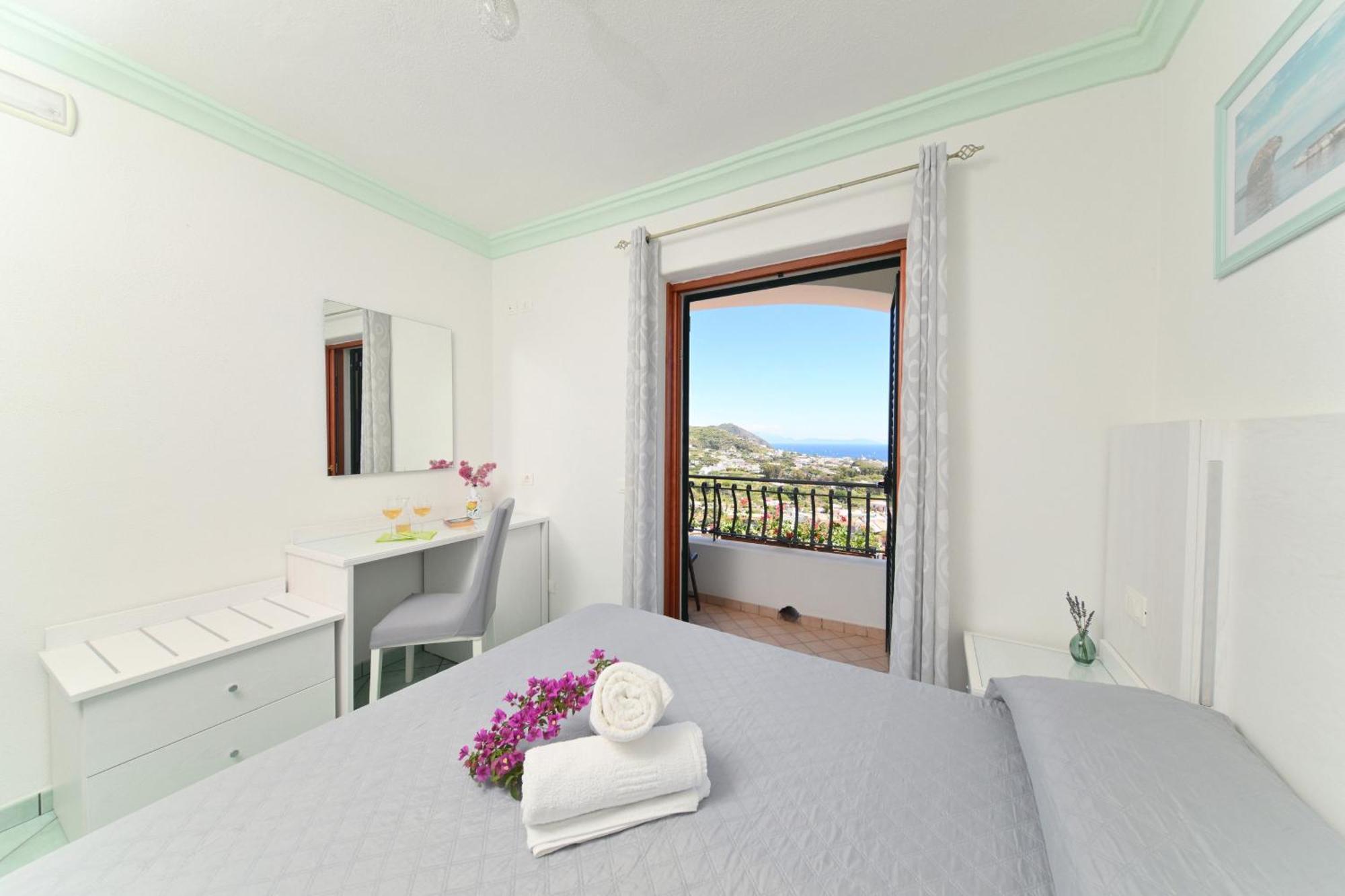 Villa Eleonora, Un Angolo Di Paradiso Ad Ischia Sant'Angelo  ภายนอก รูปภาพ